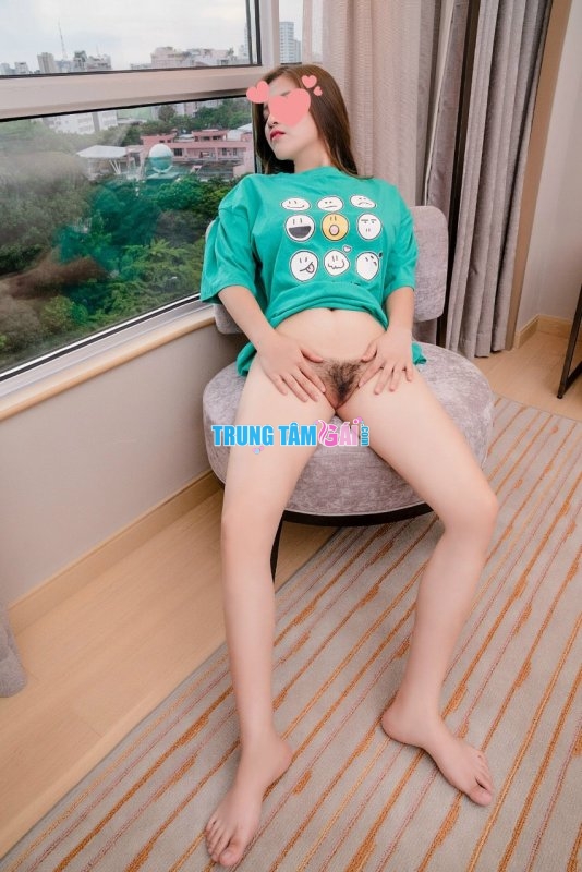 hotgirl-hai-ly-co-mau-anh-de-thuong-lam-tinh-good-skill-dinh-2026575-original.jpeg