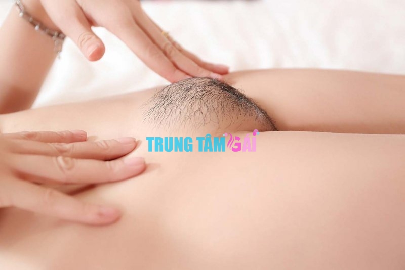 ngoc-linh-mat-dam-body-cuc-da-dang-cao-da-trang-de-me-2493064-original.jpg