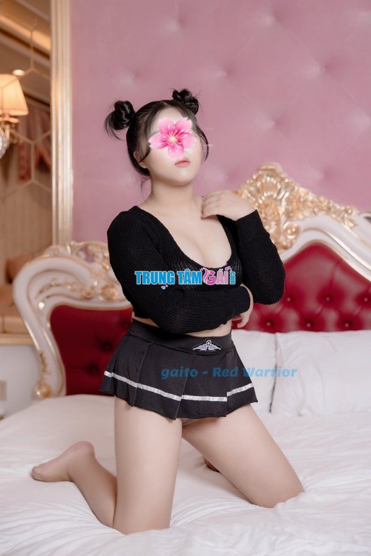 re-up-phuong-nhi-be-2k4-dam-than-sieu-sexy-da-tinh-2428293-original.jpg