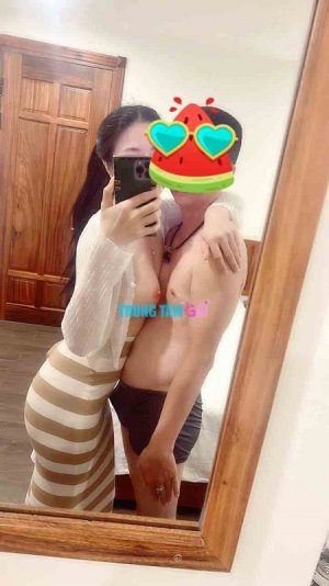 review-of-ga-nha-trang-for-re-up-bich-tram-sexy-em-gai-mien-tay-pg-sieu-hot-hot-2789474-original.jpg