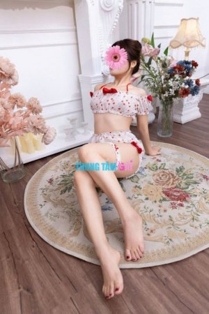 re-up-diem-my-sexy-dam-te-tai-ng.jpg