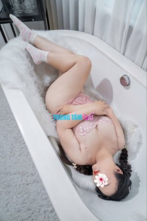 b.jpg