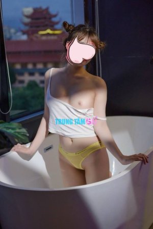 1351672.jpg