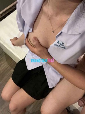 review-of-sat-thu-ao-den-for-massage-fuck-ngoc-tra-mat-xinh-body-goi-duc-lam-tinh-cuc-phe-3232...jpg